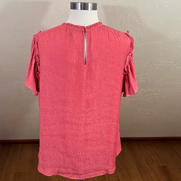 ✨SOLD✨Ann Taylor Pink Pin Dot Satin Flutter Sleeve Blouse - Picture 4 of 6